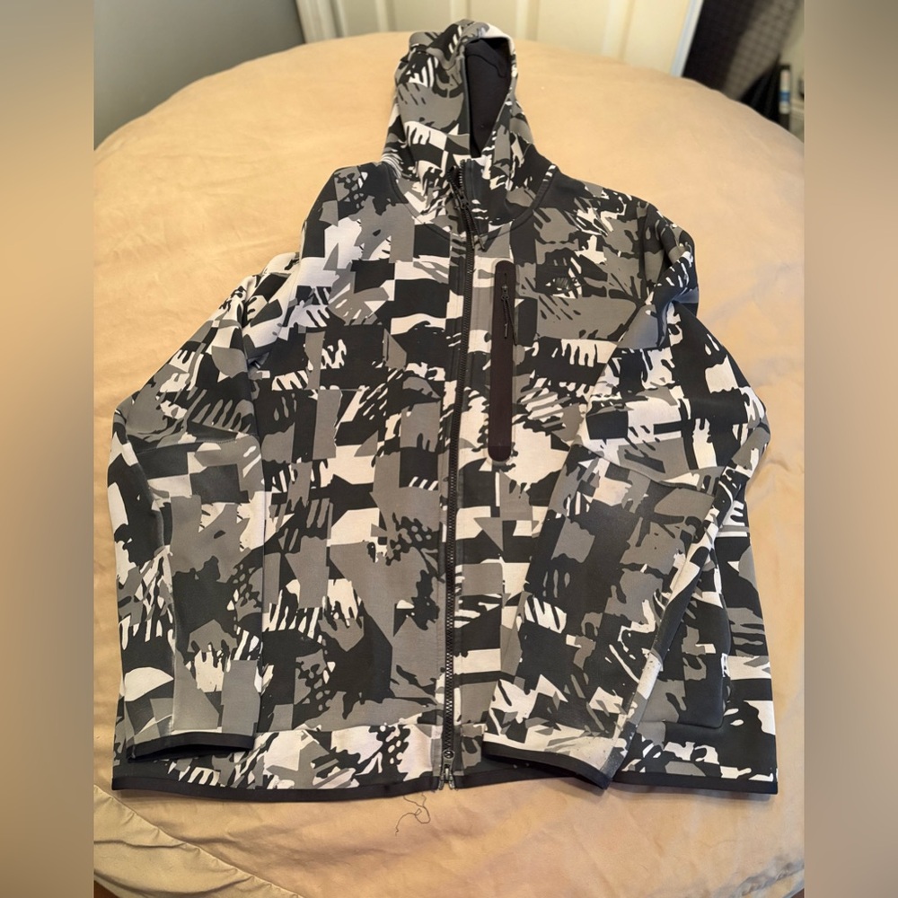 Nike Tech Digi Snow Camo Jacket